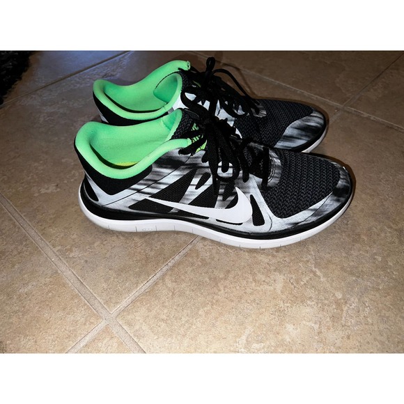 Nike Mens Free Run 4.0 Black running shoe - Picture 1 of 7
